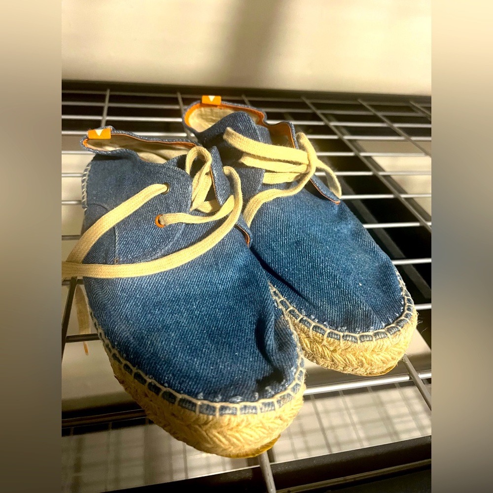 Women shoes size 9